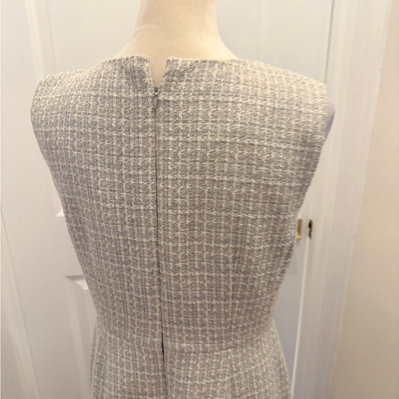 ANN TAYLOR GRAY TWEED SHEATH DRESS 6 - Picture 5 of 12